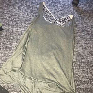 Lululemon open back tank with built in sports bra